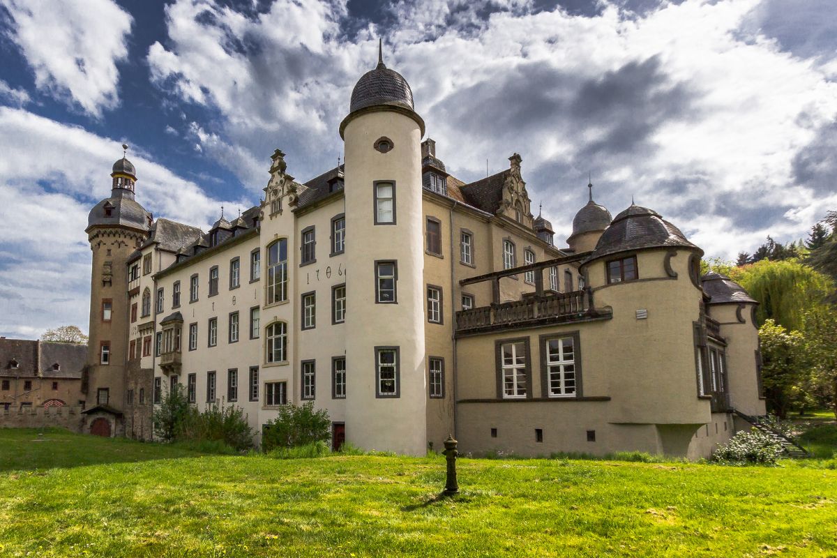 Schloss "Burg Namedy"