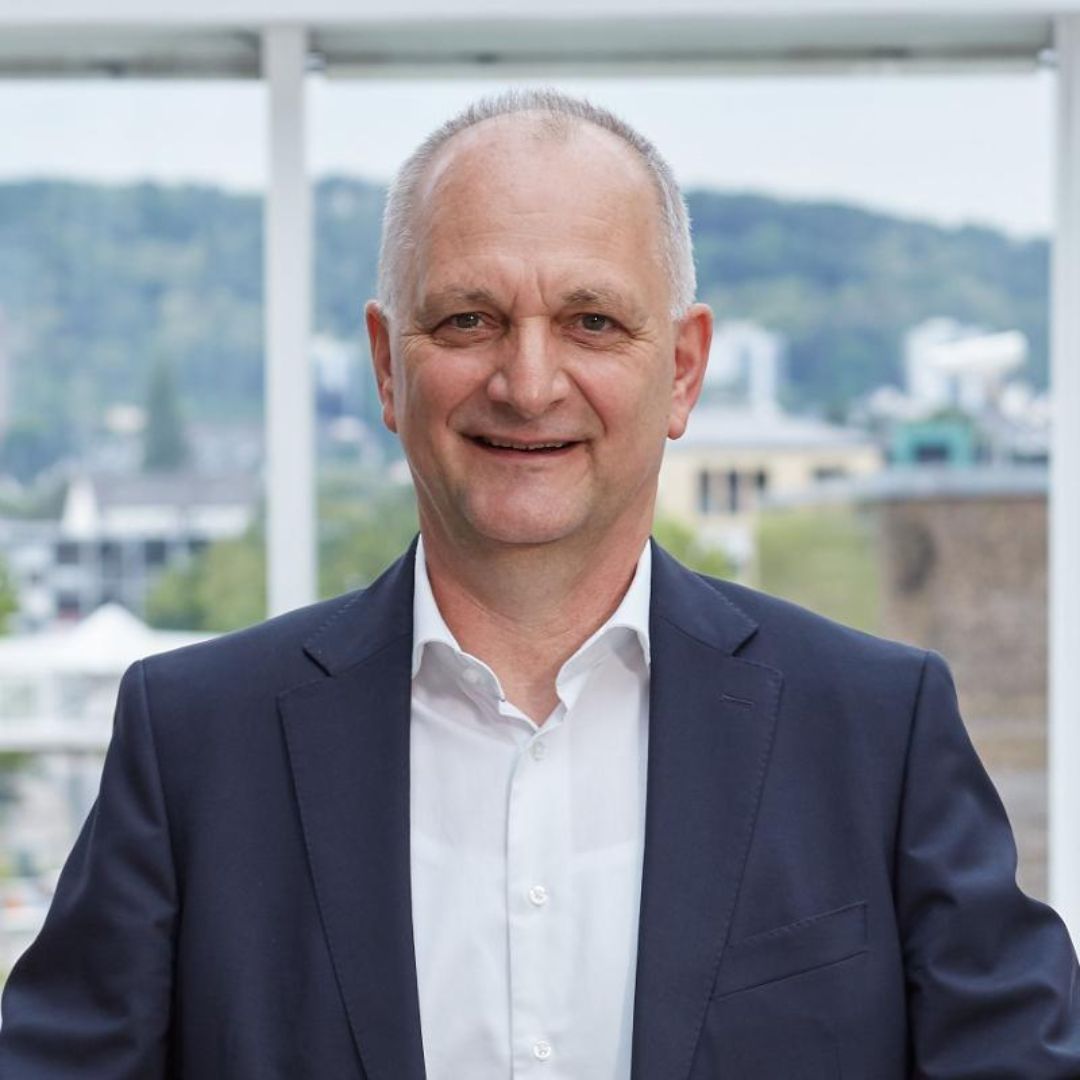 Porträtfoto von Stefan Daun, einem Experten der evm, der Einblicke in den Ausbau der Ladeinfrastruktur für E-Mobilität gibt.