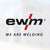 Logo der ewm in schwarz und rot. Subline "we are welding".
