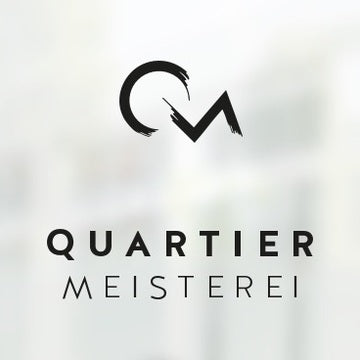 Logo der Quartiermeisterei, ein Q mit einem M verschmolzen. Subline "Quartiermeisterei". Einem Unterstützer der Region 56+.